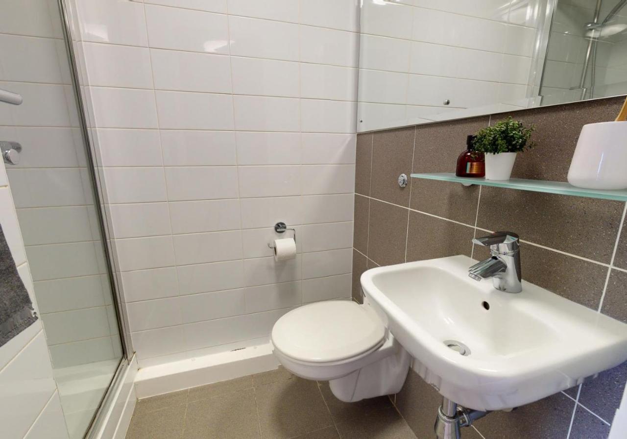 Sterling Court In Wembley 런던 외부 사진