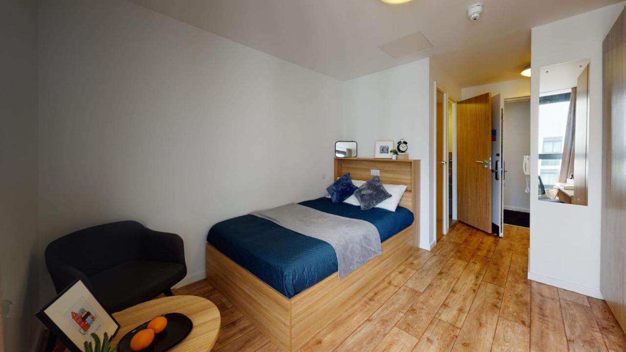 런던 Sterling Court In Wembley 아파트 외부 사진